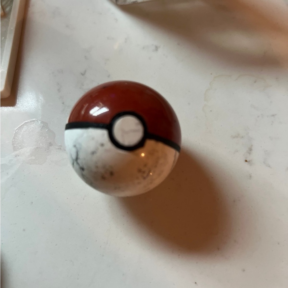 Pokémon howlite and jasper ball